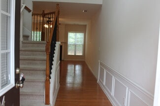 1404 Bellsmith Dr, Roswell, GA 30076