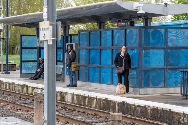 Parkrose Heights has offers ample public transportation.