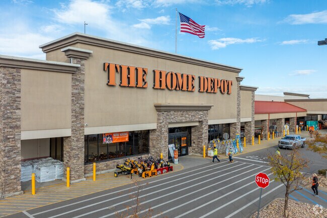 Home Depot is nearby offering residents a commitment to great reliable customer service.
