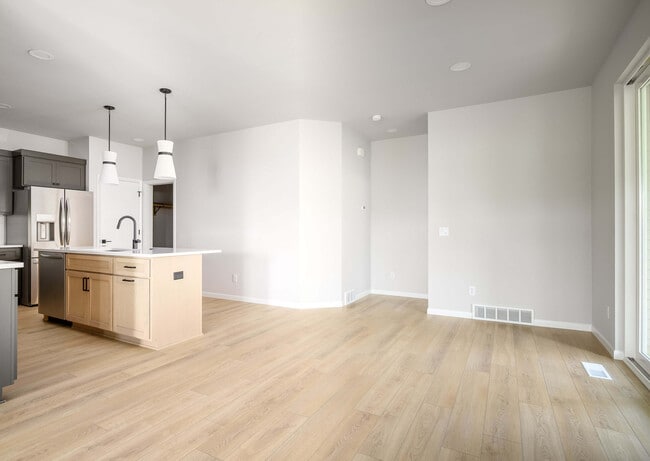 709 Cozy Farm Rd, Waunakee, WI 53597 - photo 7