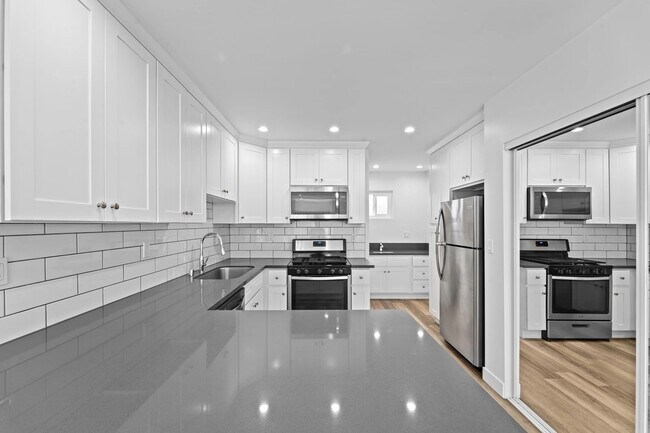1240 W 29th St unit 4, Los Angeles, CA 90007 - photo 2