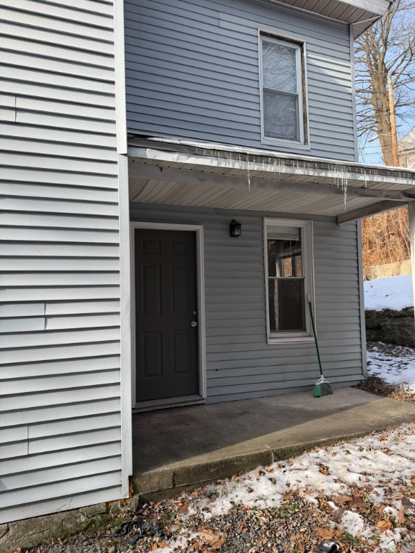 61 Williams Ave, Carbondale, PA 18407 - photo 3