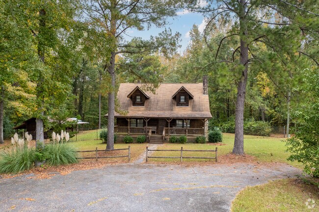 You can find southern log cabins sitting on 2 acre lots in the Ellerslie area.