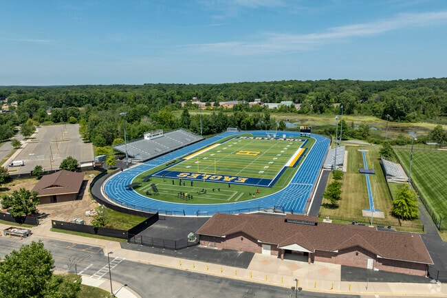 Discover innovative learning and growth at Hartland High School.