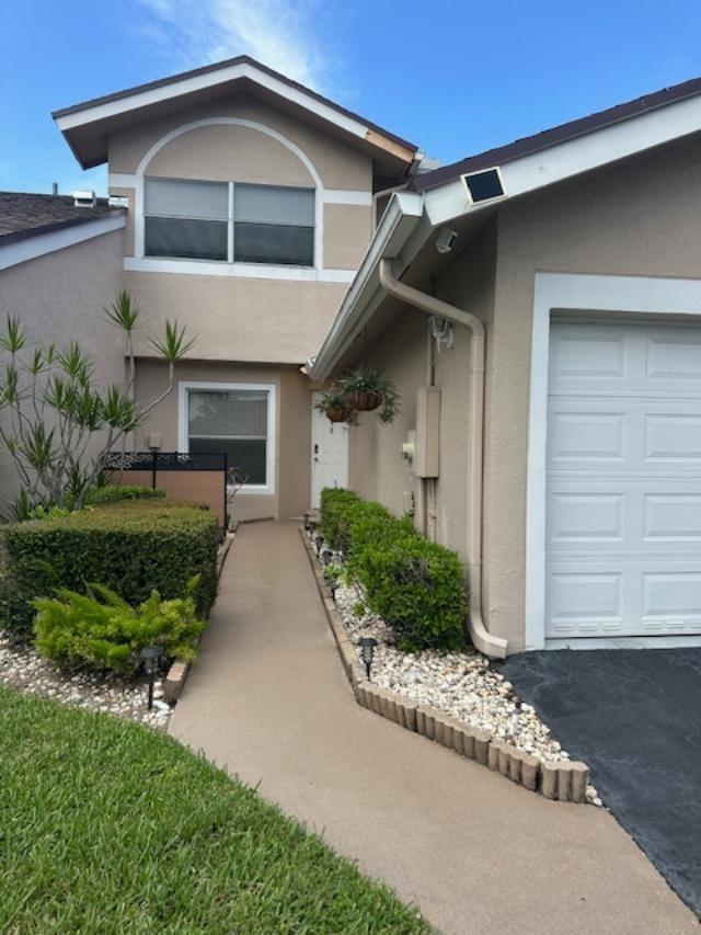 1244 W Lakes Dr, Deerfield Beach, FL 33442