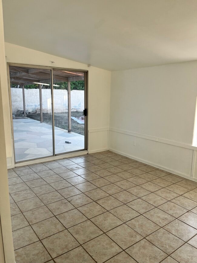 44765 San Luis Rey Ave, Palm Desert, CA 92260 - photo 7