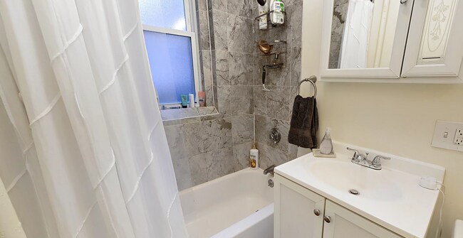 132 Myrtle St unit 2, Boston, MA 02114 - photo 5