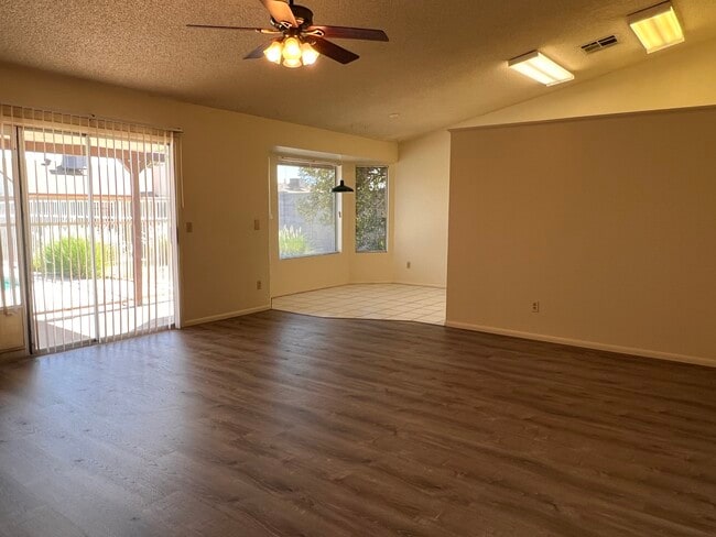 807 W Nopal Place, Chandler, AZ 85225 - photo 5