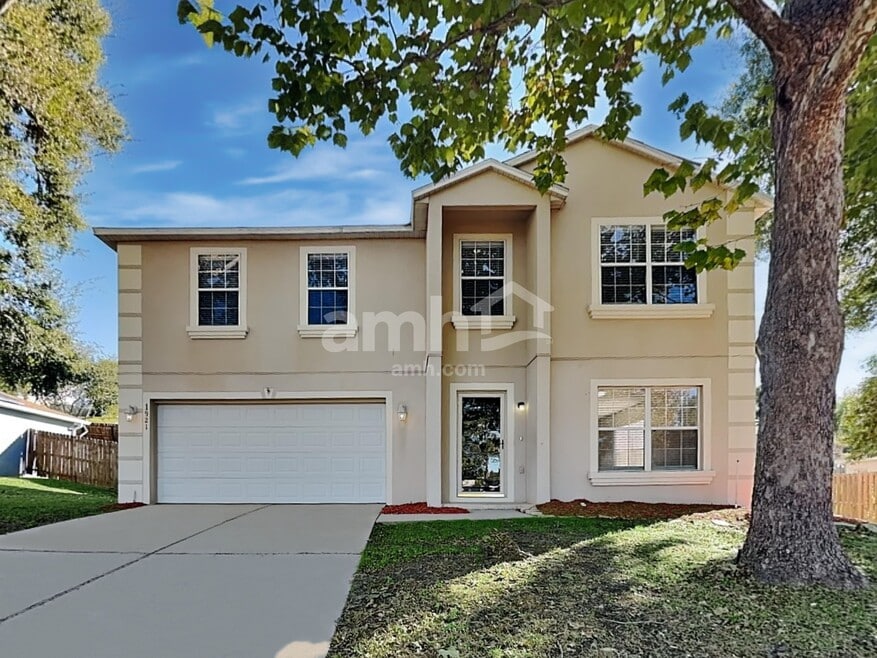 1921 Knollcrest Dr, Clermont, FL 34711 - photo 1