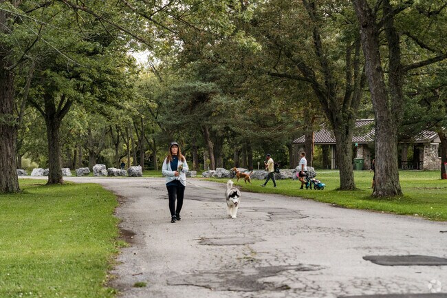 Residents and their pups can stretch their legs around the many parks of Tonawanda, New York.