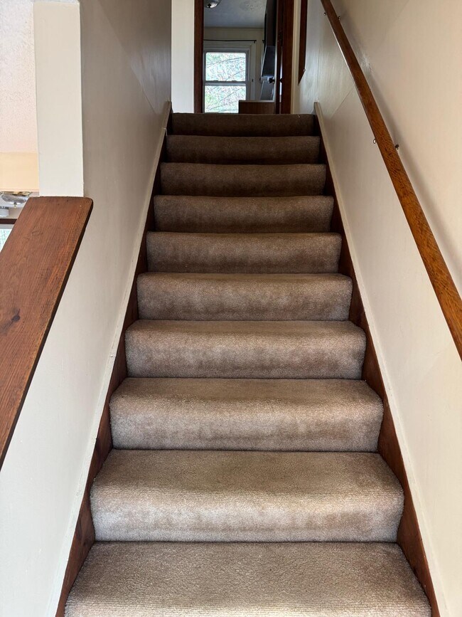 114 North St unit 114 North Street, Belchertown, MA 01007 - photo 2