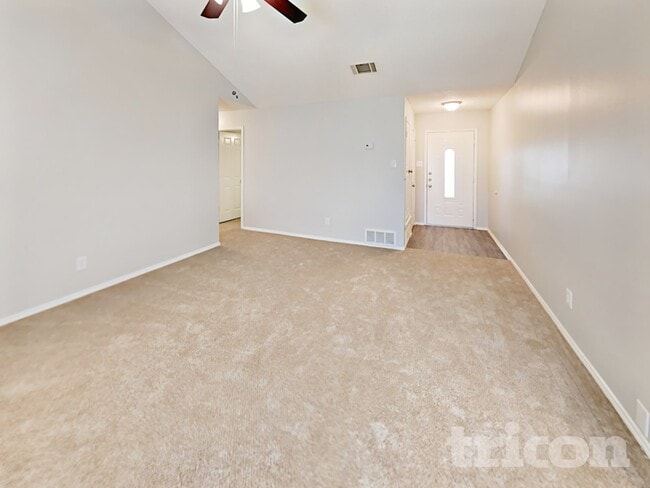 521 Clover Dr, Saginaw, TX 76179 - photo 3