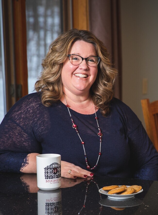 Shelly Deyoung