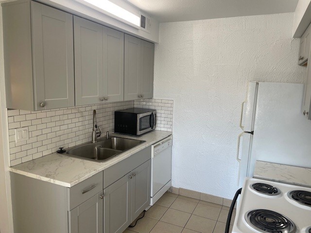 3313 N 68th St unit 225E, Scottsdale, AZ 85251 - photo 4