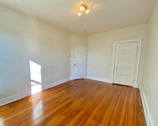 Pictures are representative samples of the advertised unit. In some cases, the actual units you tour