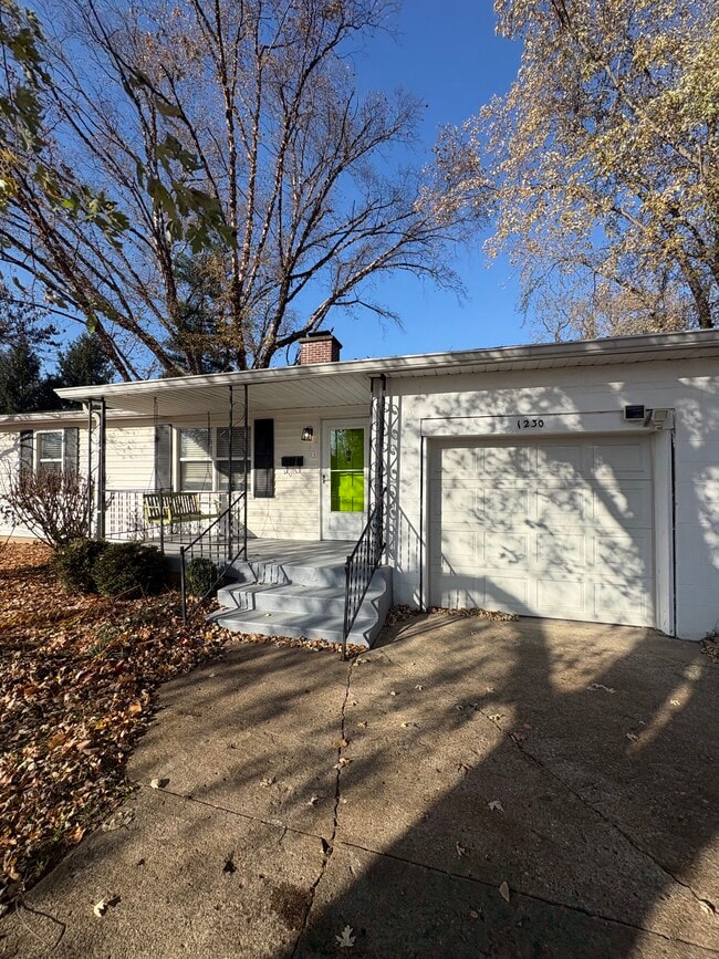 1230 E 54th St, Indianapolis, IN 46220 - photo 2