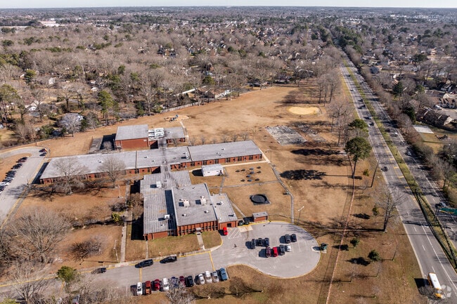 Indian Lakes Elementary School