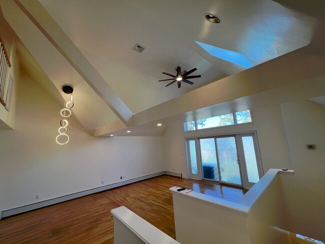 25016 41st Rd unit 2, Little Neck, NY 11363 - photo 6