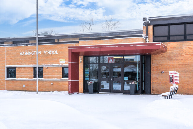 Washington Elementary School is a public elementary school for grades PK- 5th.