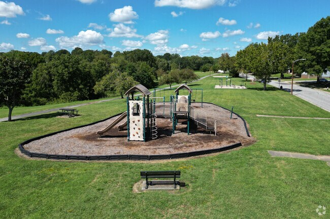 Children can enjoy a playground in optimal conditions at Sussman street park in Oakgrove