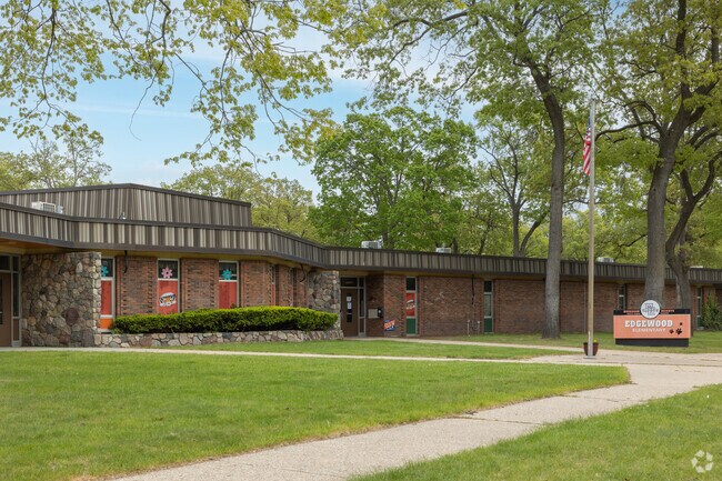 Edgewood Elementary School in Muskegon Heights has an overall C+ rating on Niche.com.