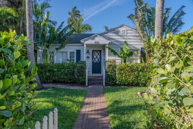 Other homes in Old Northwood are smaller cottages and can be found without car garages.
