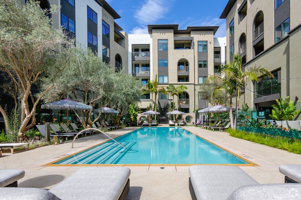 Vilara, Laguna Niguel, CA 92677 - photo 1