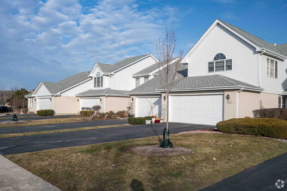 Neighborhood_OrlandHillsIL_532803_P2_FINAL
