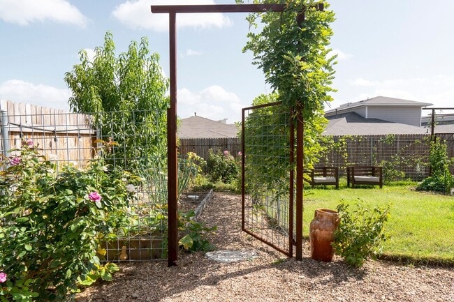 7716 Jacobean Way, Austin, TX 78724 - photo 4