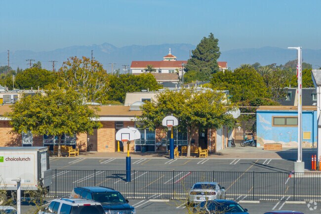 St. Simon And St. Jude Elementary School has a great basketball court.