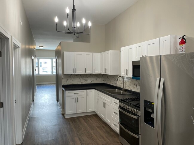 4407 S Wallace St unit 1, Chicago, IL 60609 - photo 3