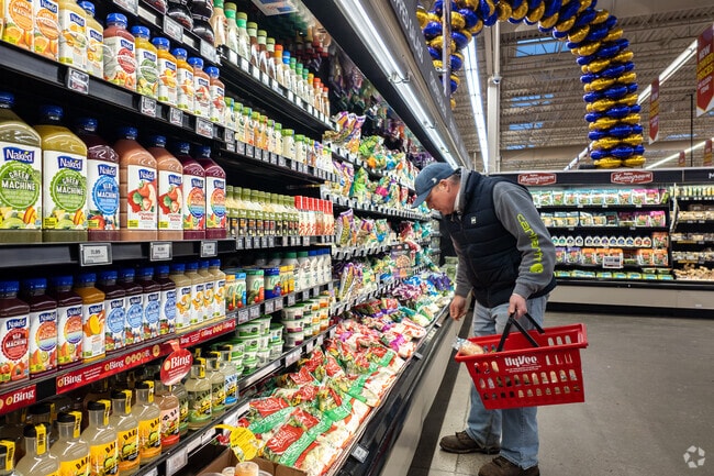 HyVee is one of 3 grocery options for Cedar knolls residents.