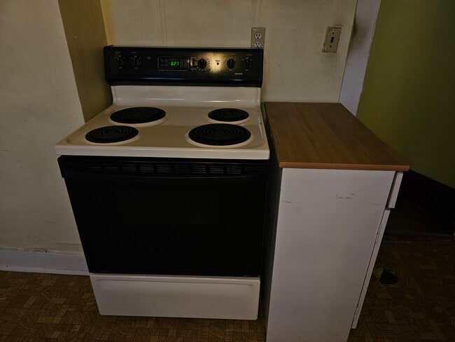 35 Beech St unit 2, Orono, ME 04473 - photo 6