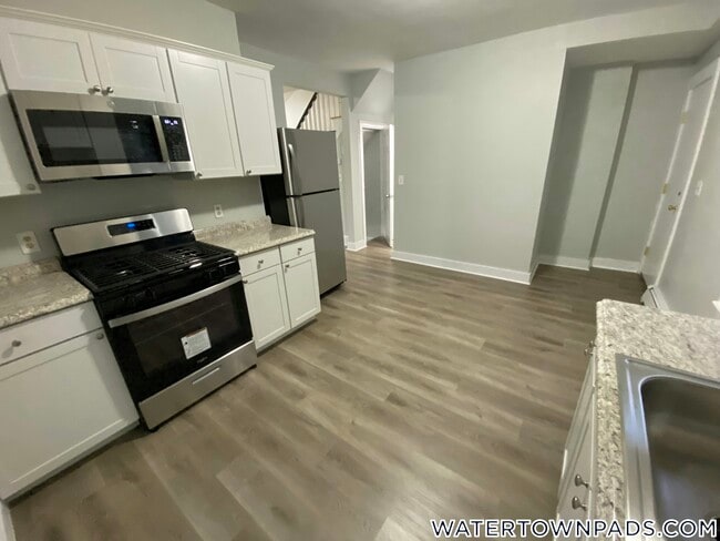 6 Swetts Ct, Watertown, MA 02472 - photo 3