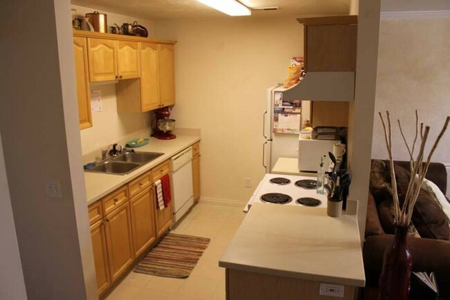 577 N 100 W St unit 204, Provo, UT 84601 - photo 4