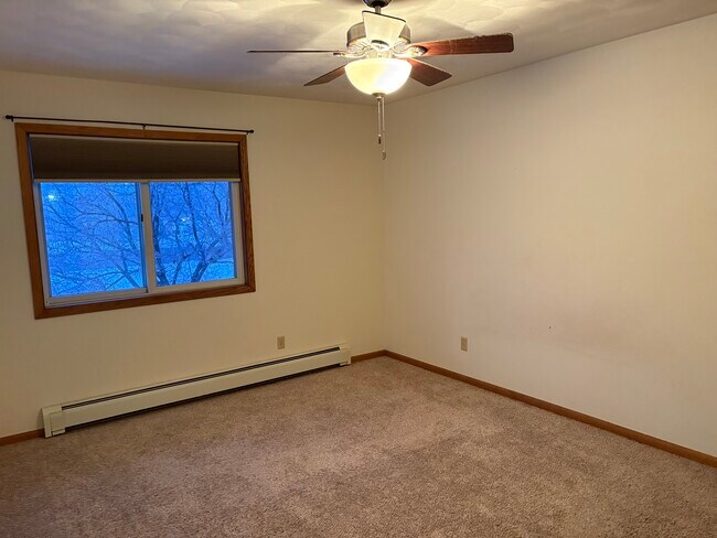 1917 Hartle Ave unit Hartle, Owatonna, MN 55060 - photo 7