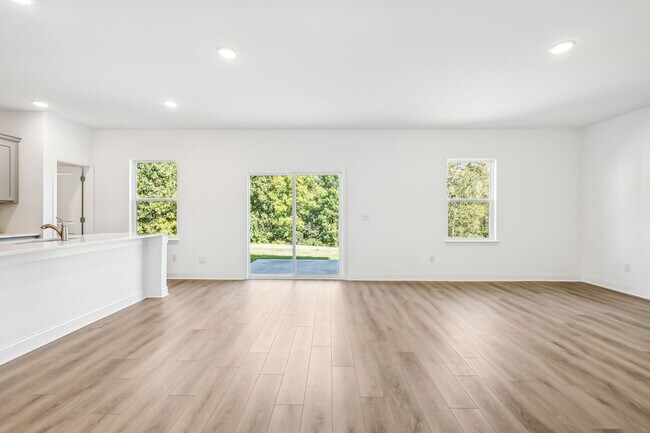 106 Snowdrop Ave unit 37588439, La Vergne, TN 37086 - photo 4