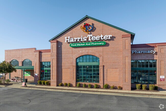 Harris Teeter is part of a large and convenient shopping center within Archer Lodge.