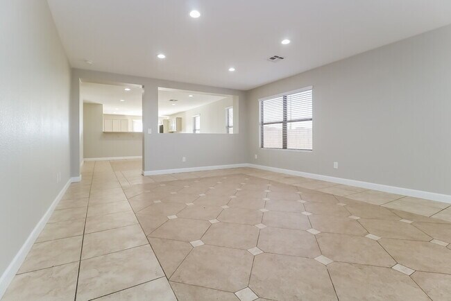 11545 W Scotts Dr, El Mirage, AZ 85335 - photo 6