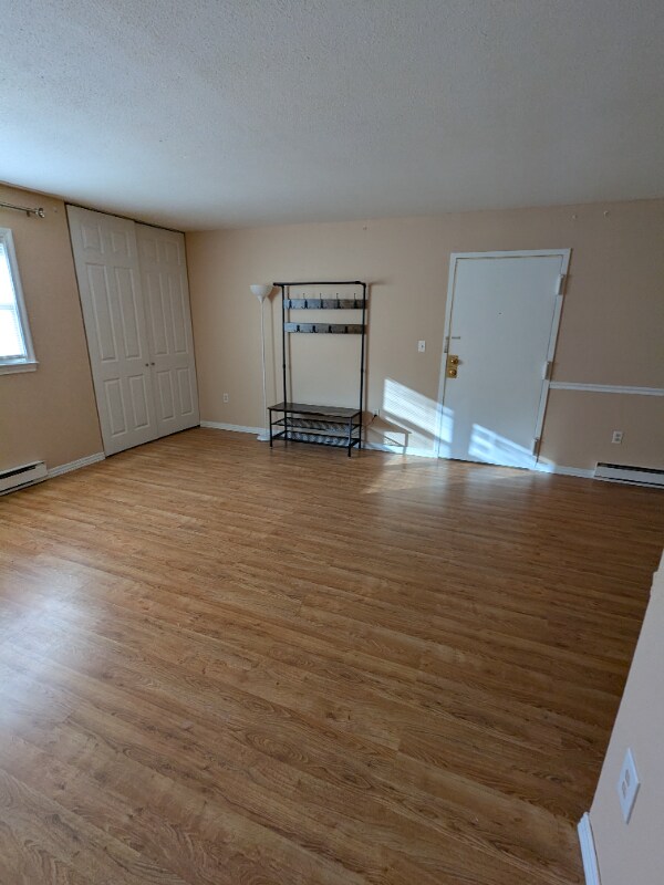 12 Thompson Rd, Manchester, CT 06040 - photo 3