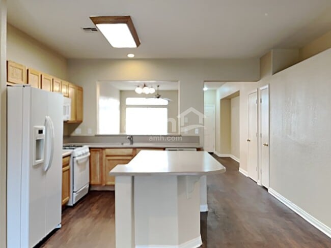 1852 E Pyle Ave, Las Vegas, NV 89183 - photo 3