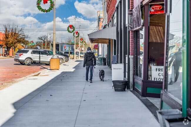 Downtown Halstead offers several retail stores and restaurants.