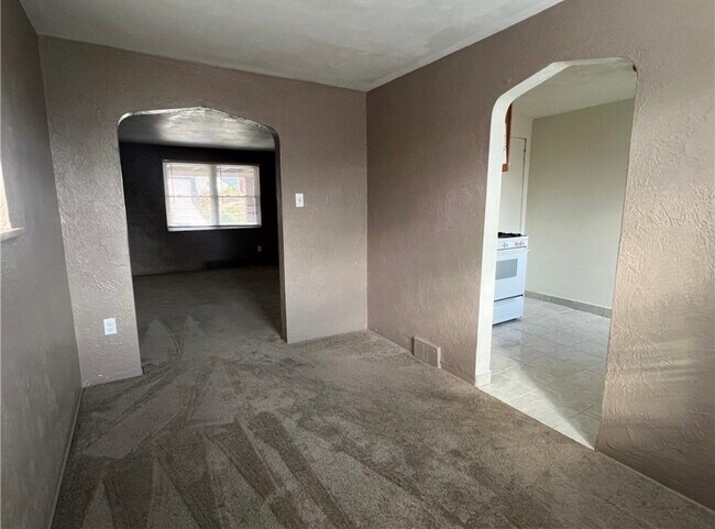 650 Dunster St, Pittsburgh, PA 15226 - photo 6