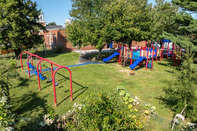 William S. Baer School in Baltimore helps students thrive.