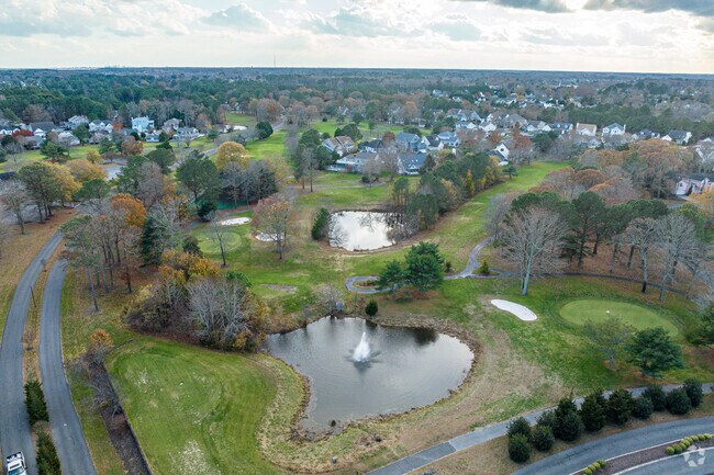 The Salt Pond is a popular and challenging public golf course in Ocean View.