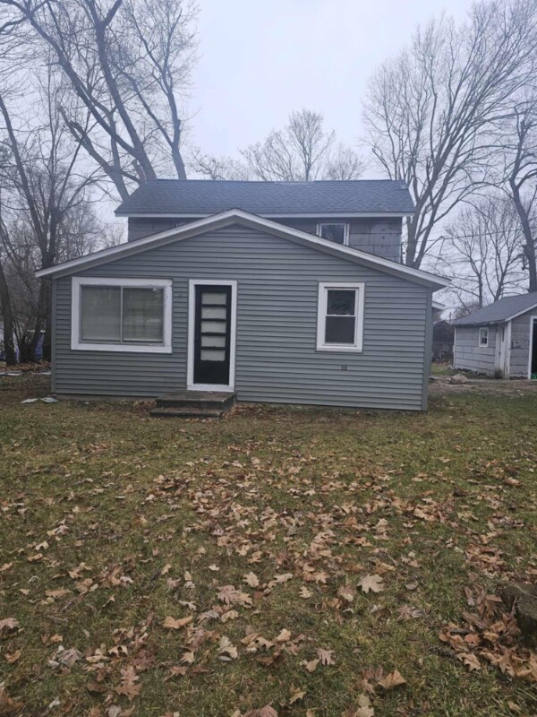 127 W Colfax St, Hastings, MI 49058