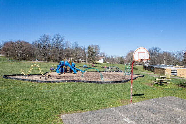 Whipple Heights Elementary School has a large playground that is maintained well. Kids love it.