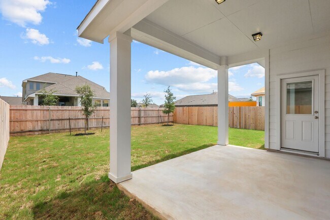 2820 Bergamot Dr, New Braunfels, TX 78130 - photo 4