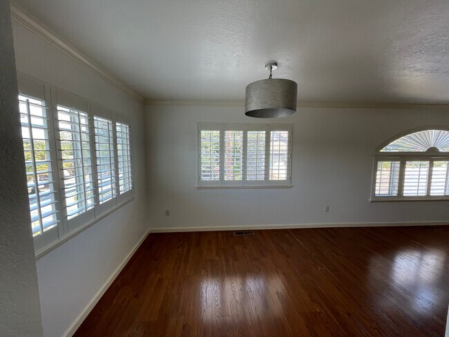 108 Powell Ave unit B, Healdsburg, CA 95448 - photo 5
