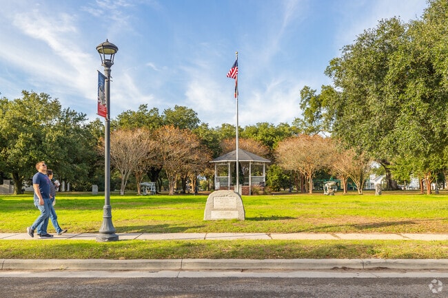War Memorial Park in Pass Christian, MS is a great park to enjoy nature and fresh sea air.